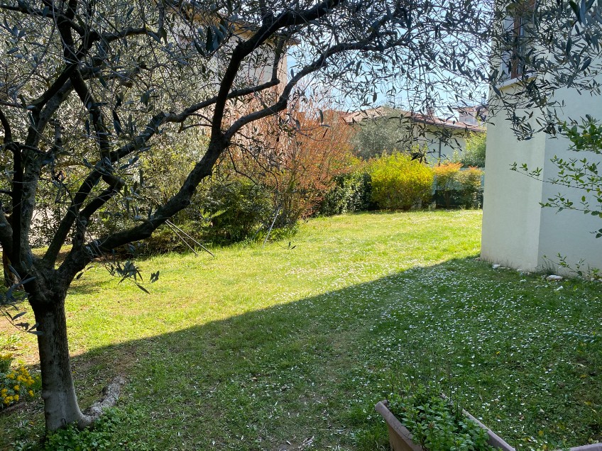 Desenzano del Garda - Ampia villa singola con vista panoramica e giardino privato - 035_img_6560.jpg