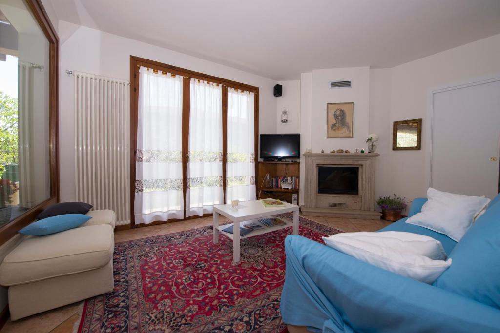 Desenzano del Garda - Rivoltella - Spaziosa ed elegante villa bifamiliare - 007_140862322.jpg